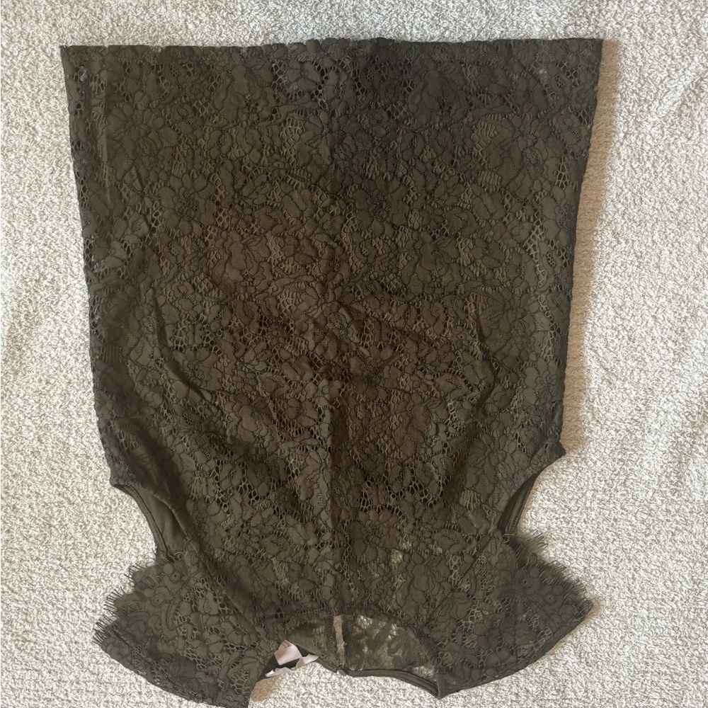 H&M Green Sleeveless Bodysuit Top
